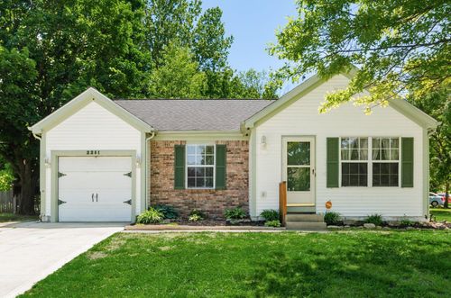 2281 Breeze Hill Dr, Grove City, OH, 43123-1571 | Card Image