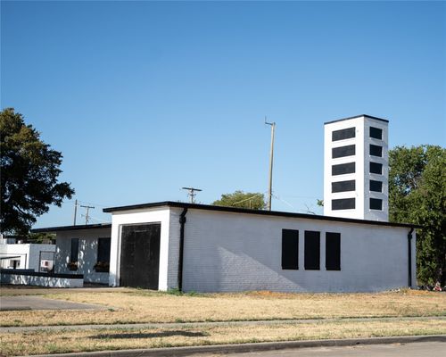 2909 Schwartz Avenue, Fort Worth, TX, 76106 | Card Image