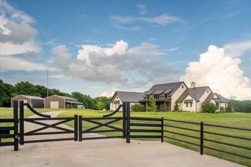 1284 County Road 4940, Leonard, TX, 75452-4976 | Card Image