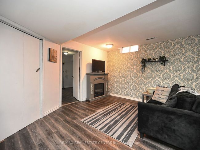 8 Stephensen Crt, House other with 4 bedrooms, 3 bathrooms and 2 parking in Brampton ON | Image 39