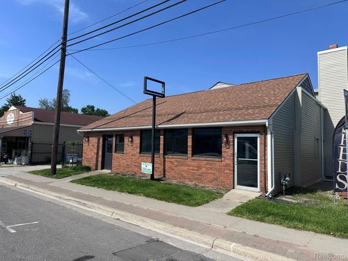 113 N Main St, Yale, MI, 48097-2840 | Card Image