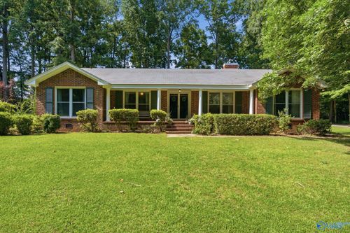 107 Brookwood Dr W, Athens, AL, 35613-2203 | Card Image