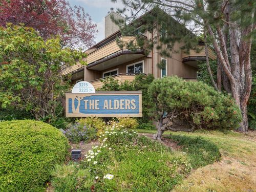 111-3215 Alder St, Saanich, BC, V8X1P3 | Card Image