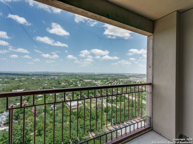 APT-1803 - 1 Towers Park Ln, Condo with 1 bedrooms, 1 bathrooms and null parking in San Antonio TX | Image 24