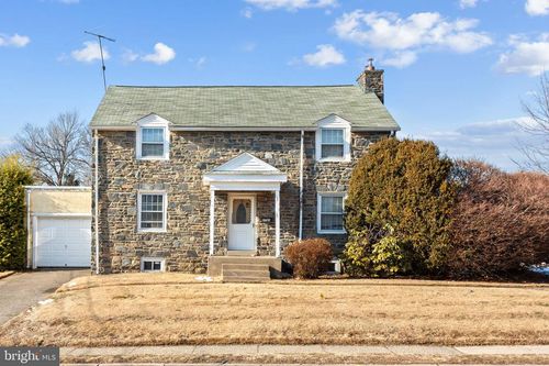 800 Collenbrook Ave, DREXEL HILL, PA, 19026-4701 | Card Image