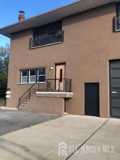 100 Albert Ave, Edison, NJ, 08837-2544 | Card Image