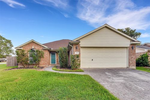 223 Fantasy Ln, Montgomery, TX, 77356-5747 | Card Image