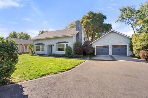 1089 Brookdale Ave, Medford, OR, 97504-5611 | Card Image