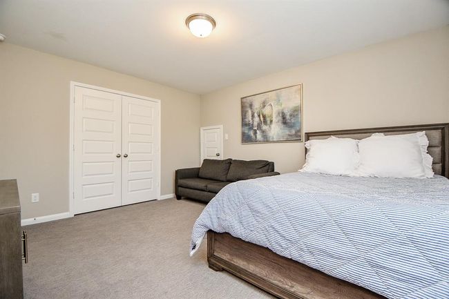 2626 Summer Indigo Trl, House other with 5 bedrooms, 3 bathrooms and 2 parking in Pearland TX | Image 39