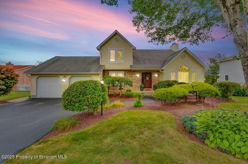 l-38-919 Apple Tree Rd, Moscow, PA, 18444-8613 | Card Image