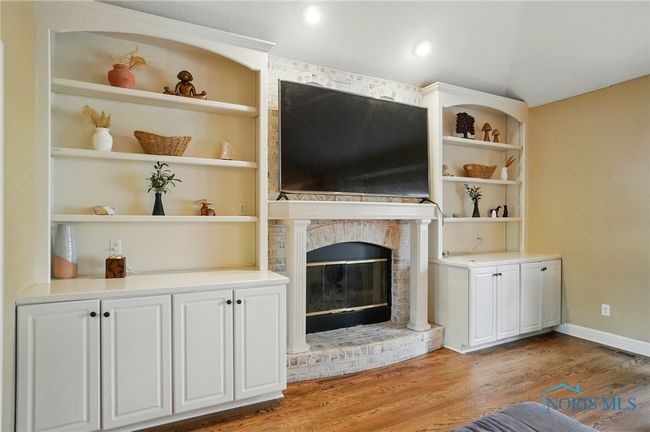 8420 Willow Glen Ct, House other with 4 bedrooms, 3 bathrooms and 2 parking in Holland OH | Image 15