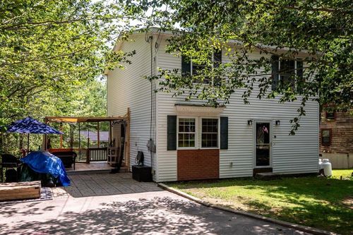 16 Pine Rd, Middleton, NH, 03887-6018 | Card Image