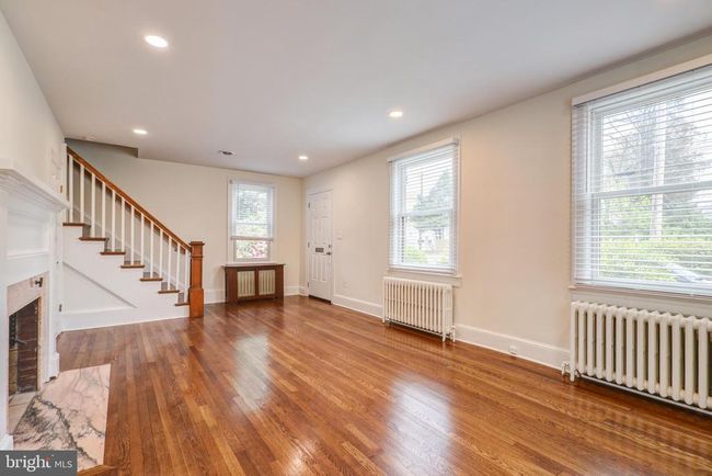 8114 Old Georgetown Rd, House other with 5 bedrooms, 3 bathrooms and null parking in BETHESDA MD | Image 5