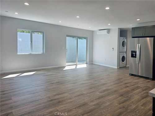 10620 Kester Ave, San Fernando, CA, 91345-2122 | Card Image
