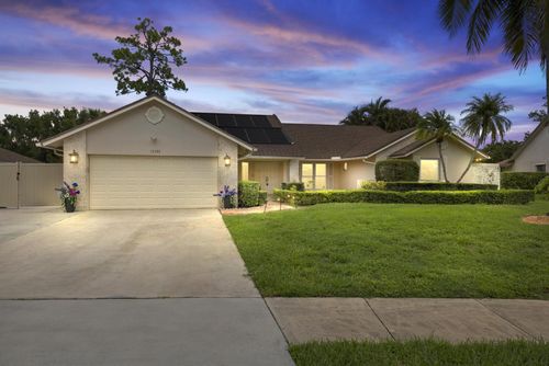 13385 Kingsbury Dr, Wellington, FL, 33414-3923 | Card Image