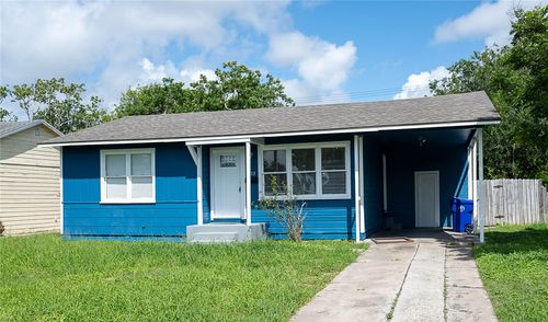 1213 Whitaker Dr, Corpus Christi, TX, 78412-3514 | Card Image