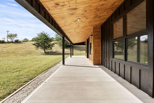 777 Glencarin Rd, Rogers, KY, 41365-8303 | Card Image