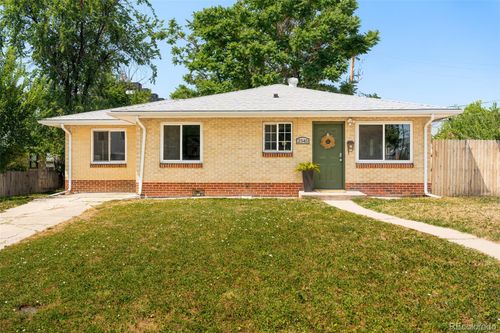 2545 Zenobia St, Denver, CO, 80212-1352 | Card Image