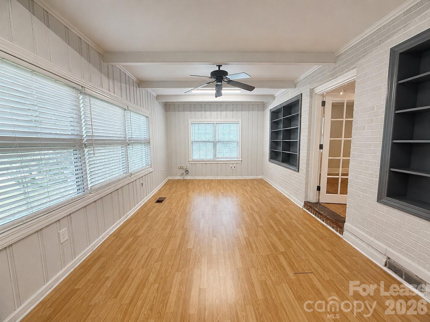 Commercial Lease in Huntersville 5