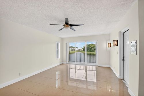 apt-b2-1002 Green Pine Blvd, West Palm Beach, FL, 33409-7011 | Card Image