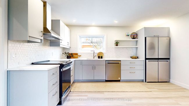 147 2 Nd St, House other with 3 bedrooms, 2 bathrooms and 2 parking in Collingwood ON | Image 9