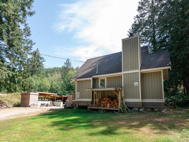 13514 Lee Road, House other with 2 bedrooms, 2 bathrooms and 5 parking in Pender Harbour BC | Image 5