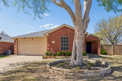 2305 Highridge Dr, McKinney, TX, 75071-7894 | Card Image