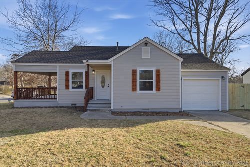 2301 Denver St, Muskogee, OK, 74401-5558 | Card Image