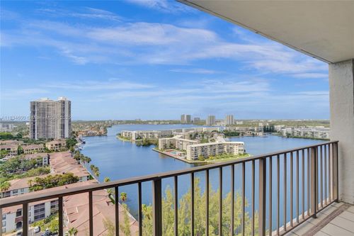 apt-2003-18151 Ne 31st Ct, Aventura, FL, 33160-2665 | Card Image