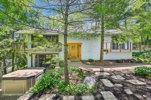 790 Maple Drive, Columbus, OH, 43235 | Card Image