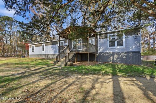 102 Horseshoe Cir, Brandon, MS, 39047-9507 | Card Image