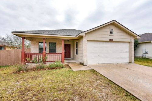 3000 Meadow Ln, Taylor, TX, 76574-5323 | Card Image