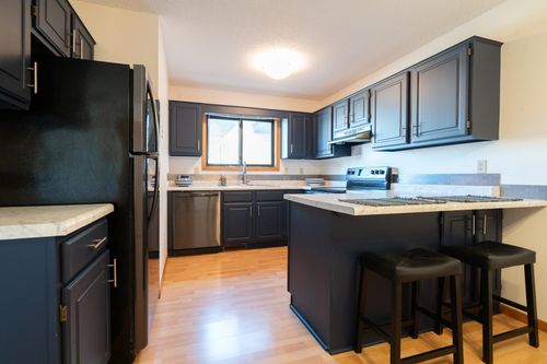 apt-6-5425 Orleans Ln N, Plymouth, MN, 55442-1986 | Card Image