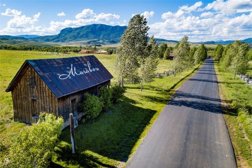42260 Story Teller Ln, Steamboat Springs, CO, 80487-8433 | Card Image