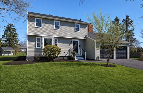 3 Pine Top Rd, Barrington, RI, 02806-1705 | Card Image
