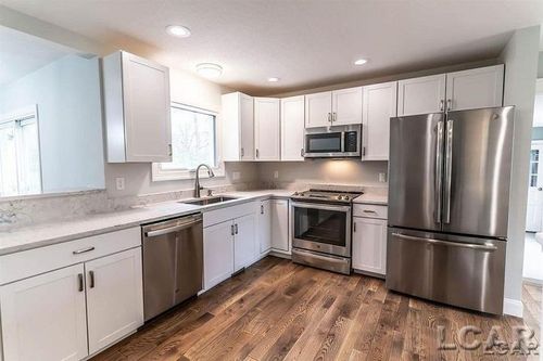 4066 Aebersold Dr, Tecumseh, MI, 49286-9601 | Card Image