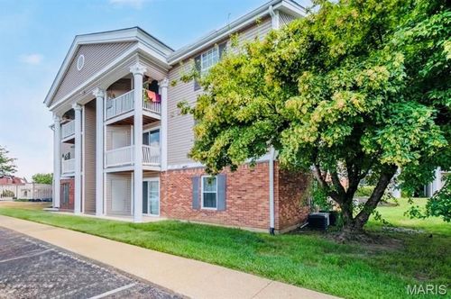 apt-d-12114 Natural Bridge Rd, Bridgeton, MO, 63044-2080 | Card Image