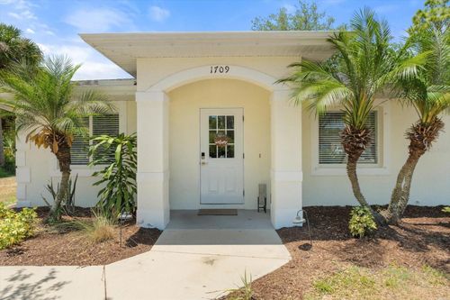 1709 Kerman St, NORTH PORT, FL, 34288-4681 | Card Image