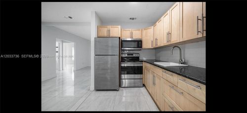 529 Nw 42nd St, Miami, FL, 33127-2841 | Card Image