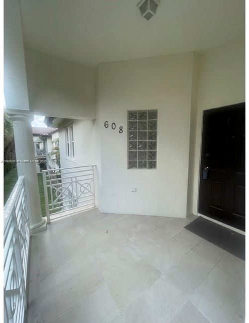 unit-608-8802 Nw 109th Ct, Doral, FL, 33178-1663 | Card Image