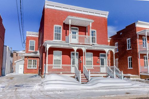 7 Rue Forget, Sainte Thérèse, QC, J7E1K7 | Card Image