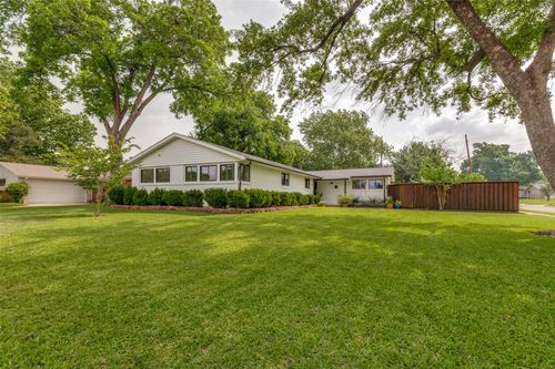 3581 Woodleigh Dr, Dallas, TX, 75229-6068 | Card Image