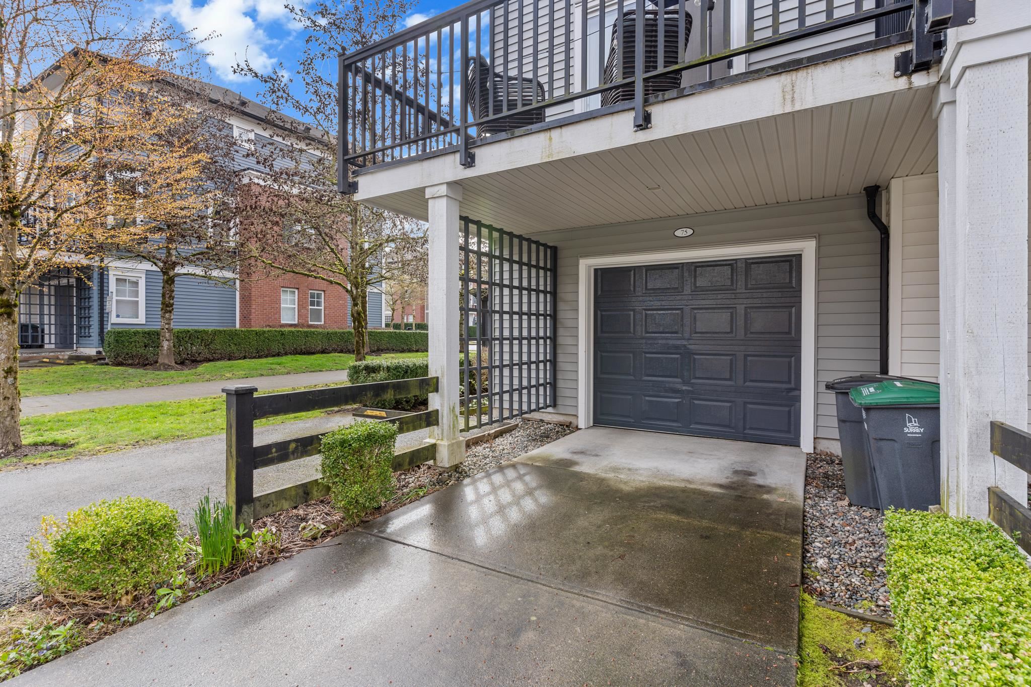 75 - 18983 72 A Avenue, Townhouse with 2 bedrooms, 2 bathrooms and 2 parking in Surrey BC | Image 4
