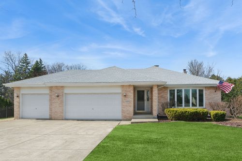 13910 Green Valley Dr, Orland Park, IL, 60467-7488 | Card Image