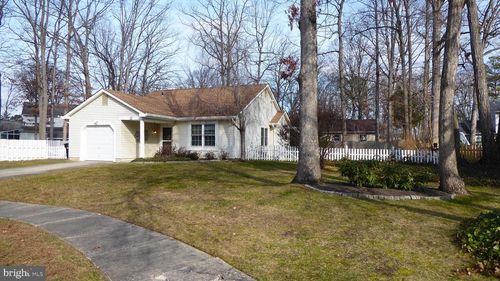 4 Hamilton Ct, BERLIN, NJ, 08009-8909 | Card Image