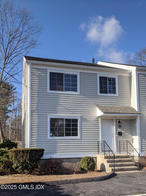 82 Cos Cob Ave, Cos Cob, CT, 06807-2122 | Card Image