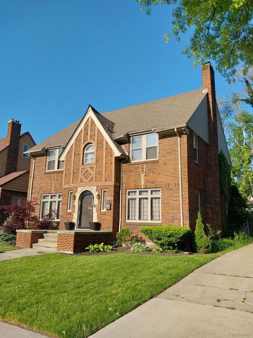 16834 Muirland St, Detroit, MI, 48221-3015 | Card Image