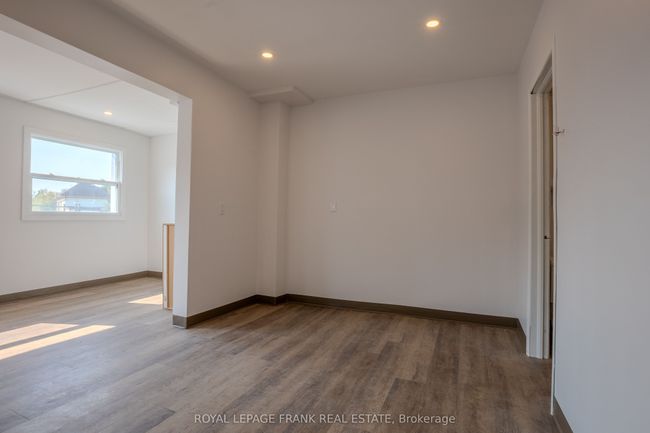 4075 County Rd 121, Home with 4 bedrooms, 5 bathrooms and 4 parking in Kinmount ON | Image 23