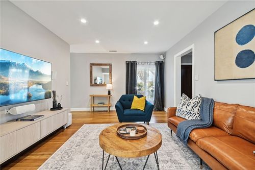 8205 Arnett St, Downey, CA, 90241-4807 | Card Image