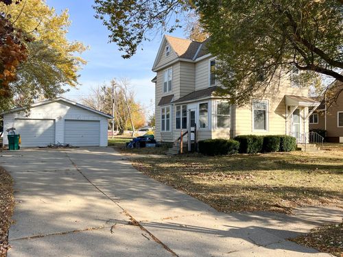 152 Lake St E, Emmons, MN, 56029-1124 | Card Image